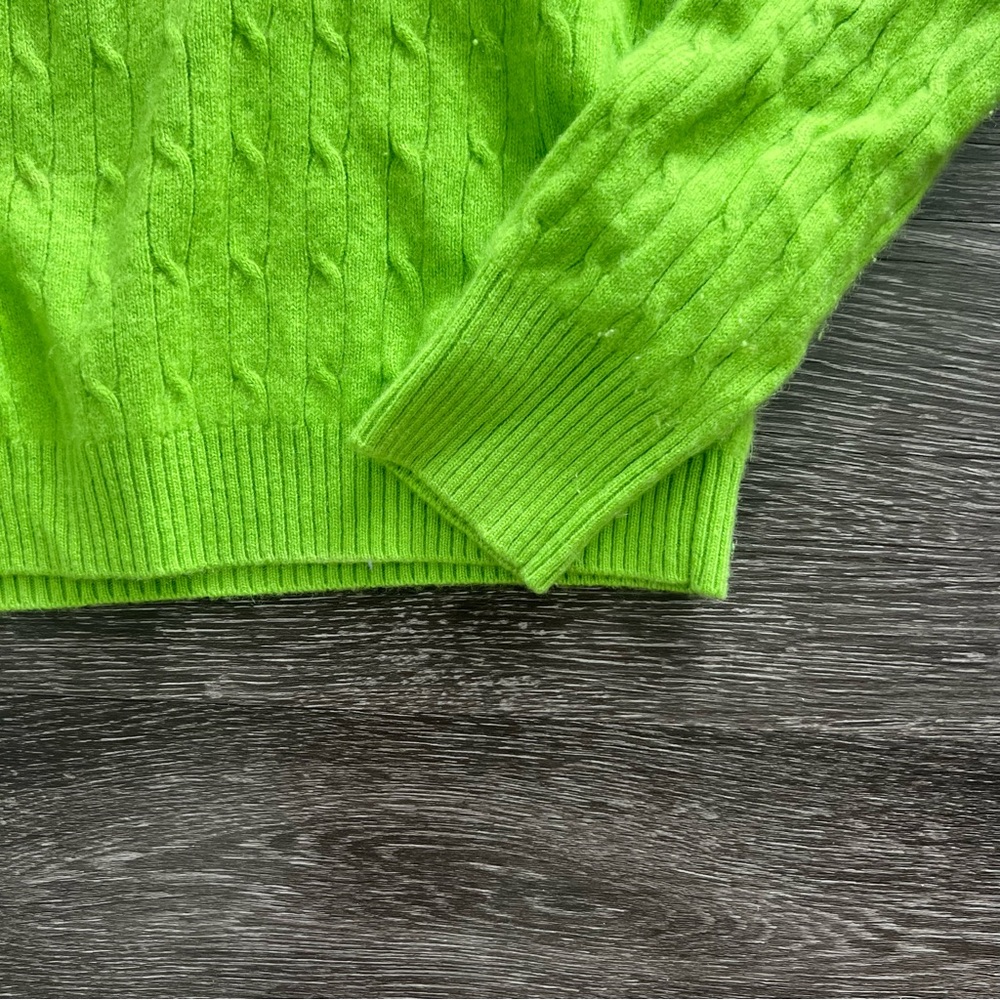Lilly Pulitzer 100% Cashmere V-Neck Sweater - Picture 2 of 5